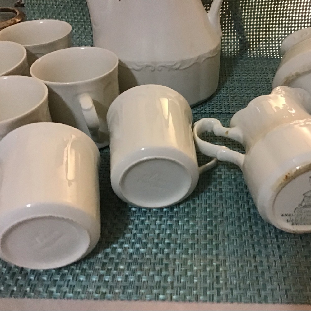 Vintage serving set. 9 Pieces stoneware.